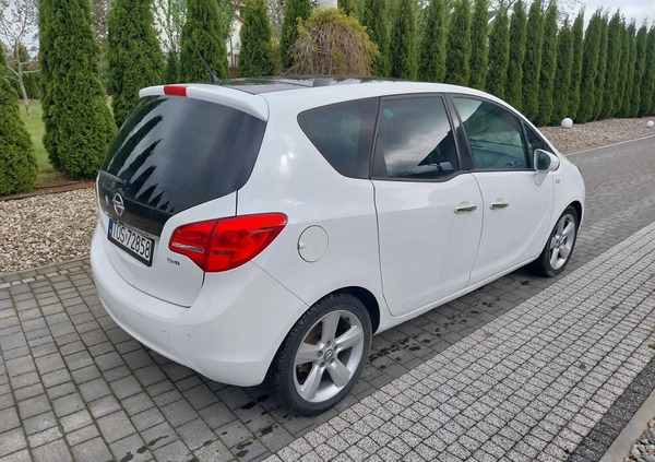 Opel Meriva cena 23900 przebieg: 151000, rok produkcji 2011 z Września małe 37